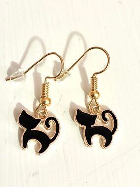 Black Cat & Gold 🐈‍⬛Earrings Cute Cat Silhouette Dangle NEW